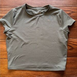 Hollister green right kitting cropped green t shirt